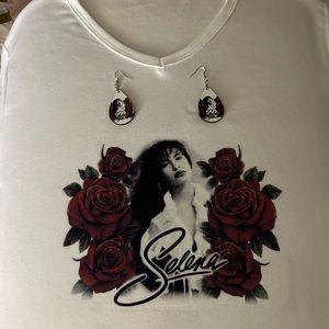 Beautiful Selina T-shirt with matching earrings and glass cup.